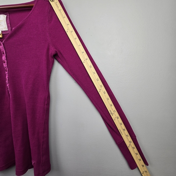 American Eagle Outfitters Y2K Long Sleeve Waffle Knit Thermal Top Pink Womens M - Picture 8 of 11